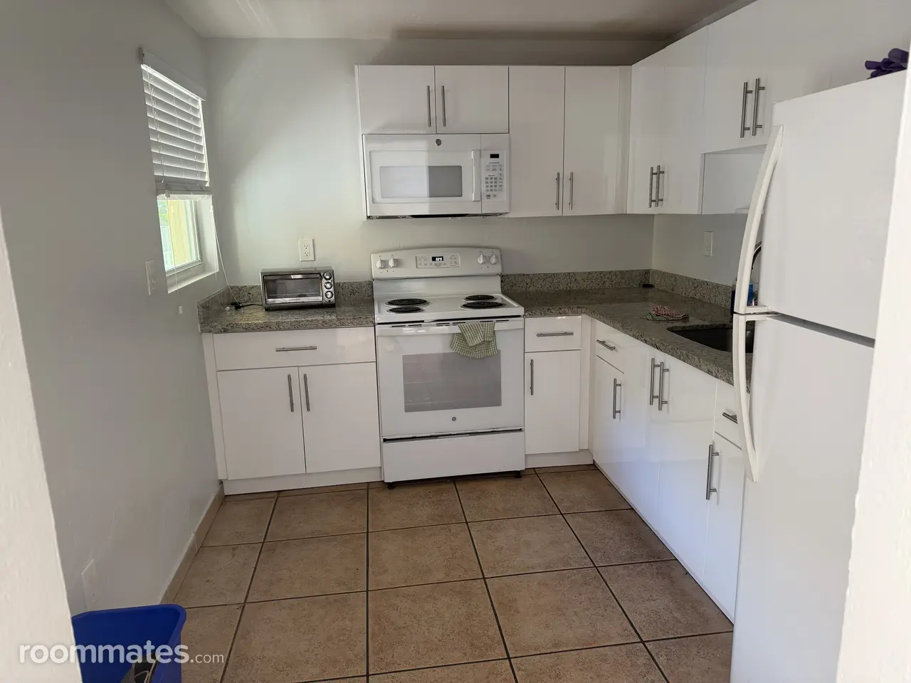 Profile photo 11 of 13