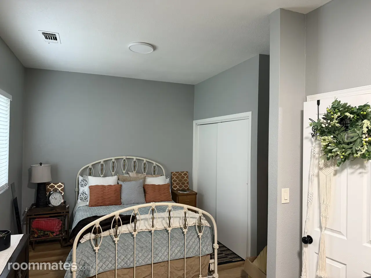 Profile photo 6 of 7