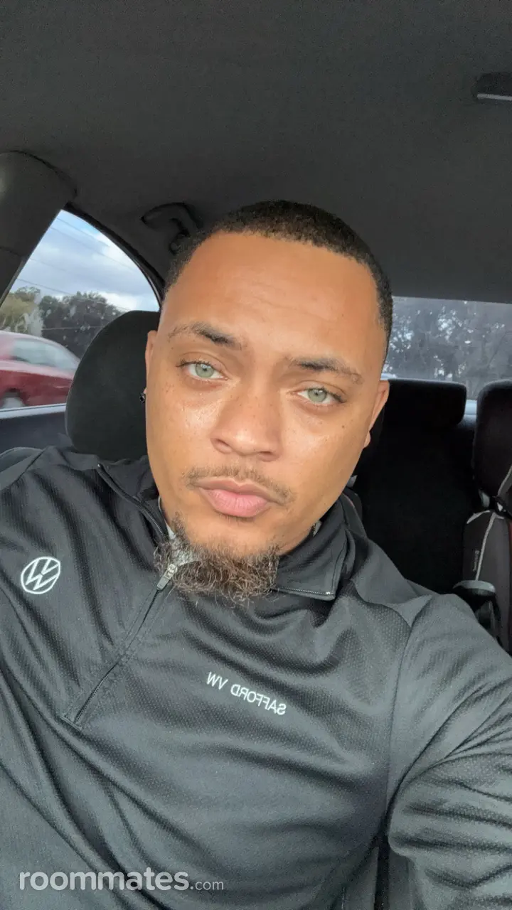 Profile photo 1 of 1