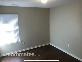 Room for rent in Savannah, GA $800, house