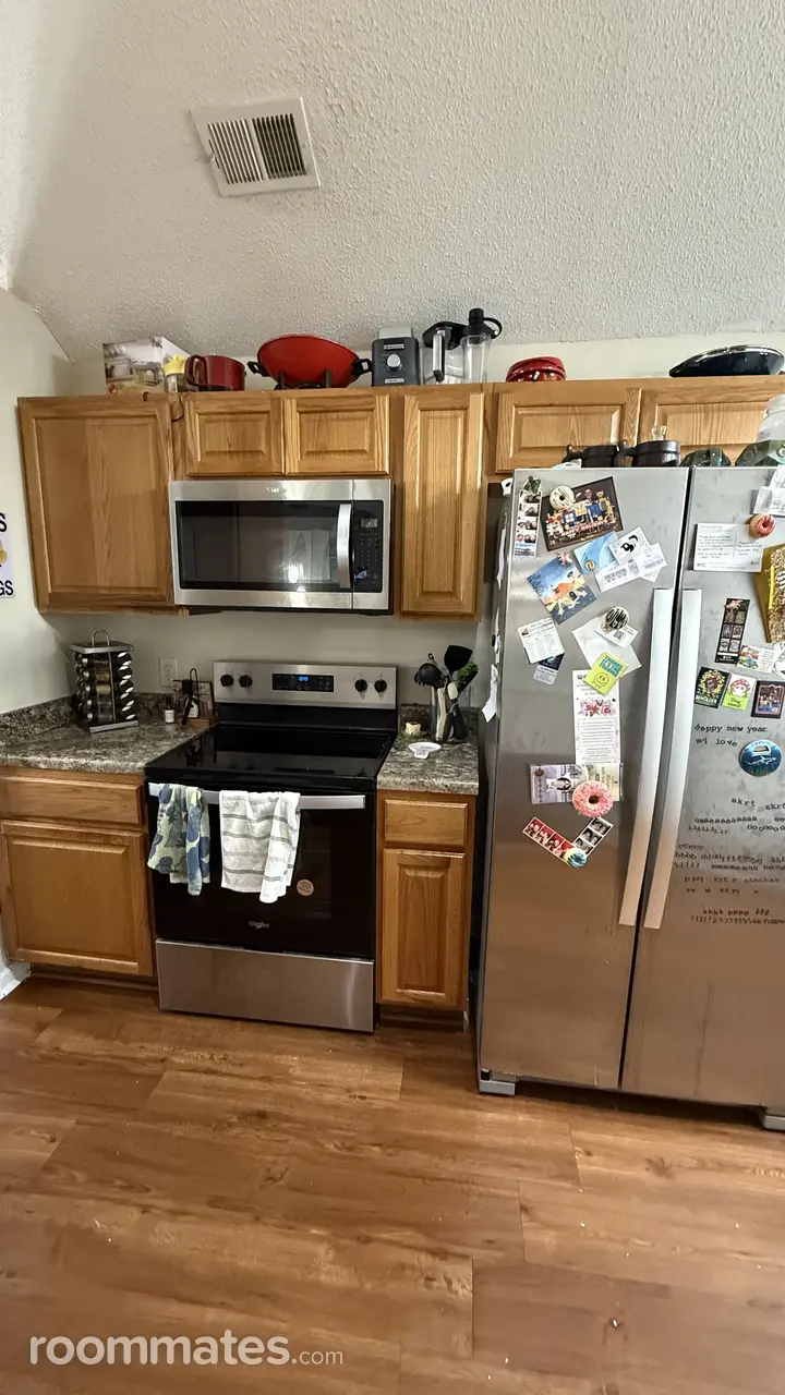 Profile photo 2 of 18