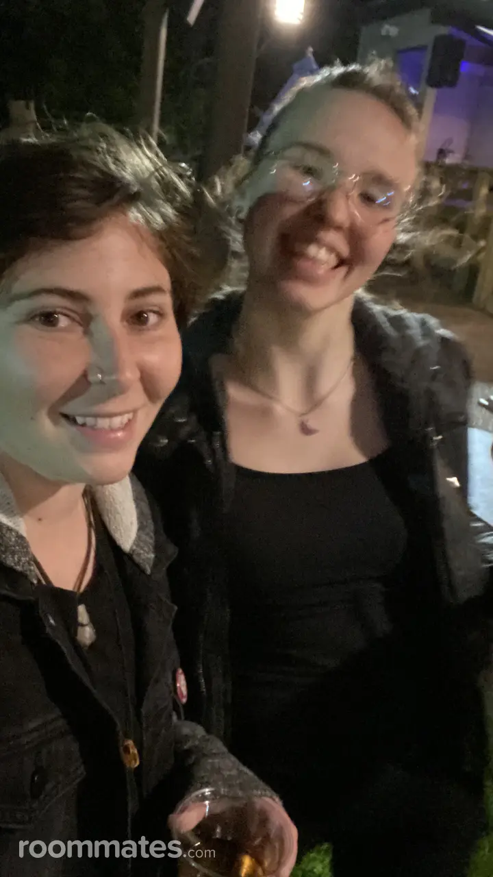 Profile photo 18 of 18