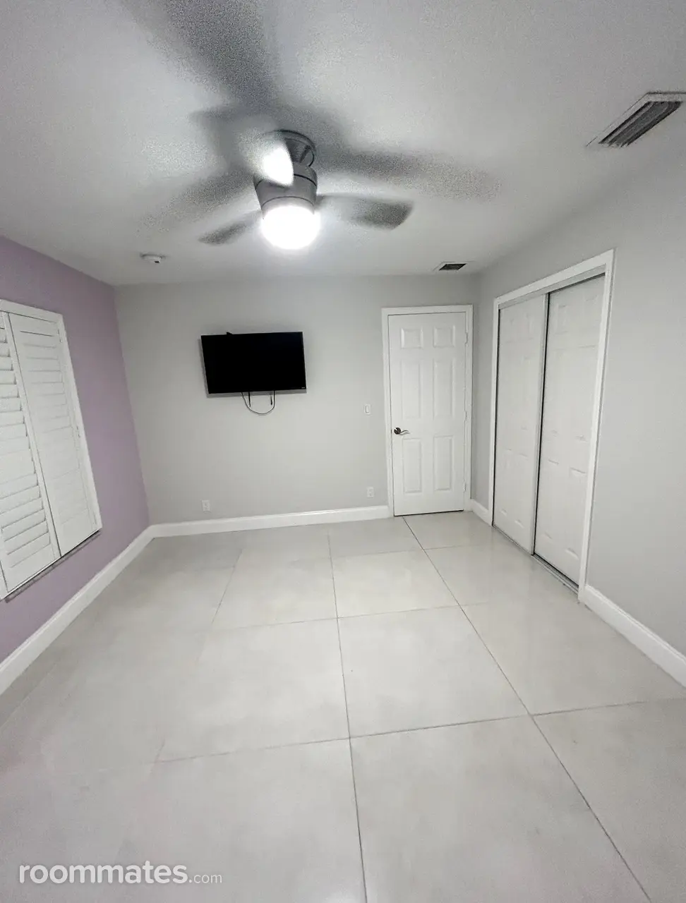 Profile photo 3 of 7