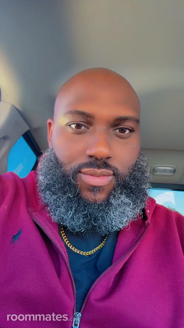 Profile photo 7 of 7