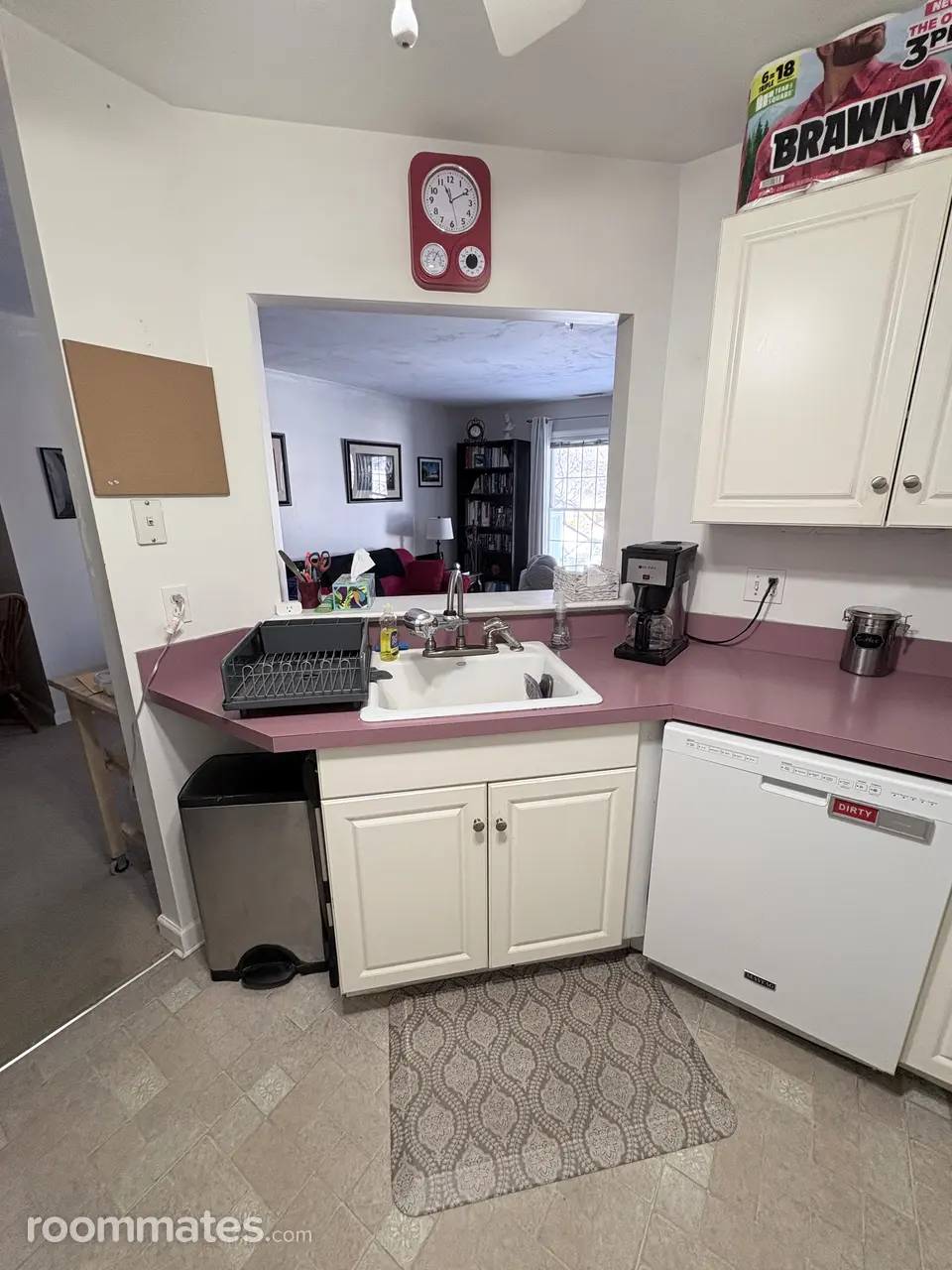 Profile photo 10 of 13