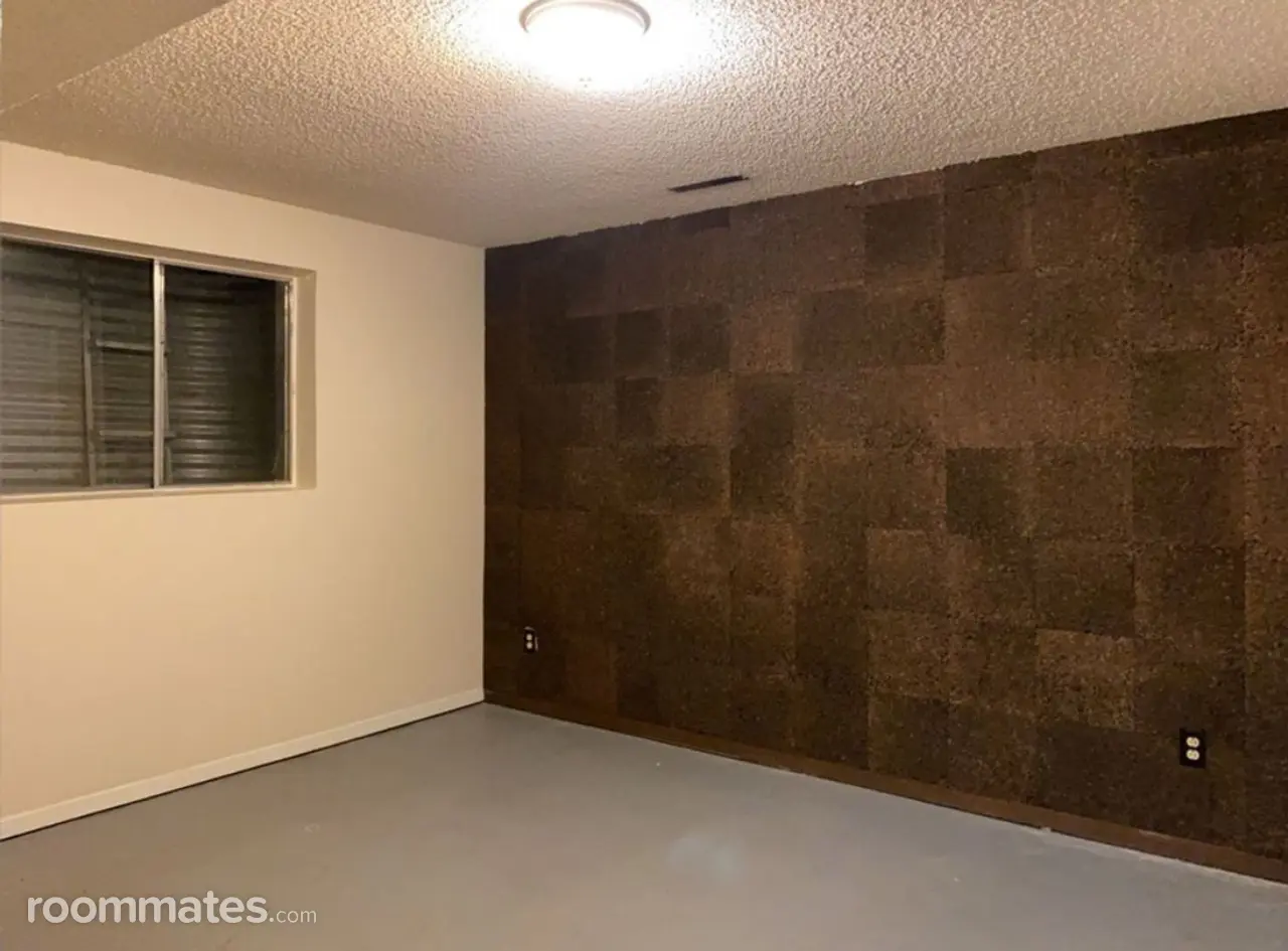 Profile photo 7 of 12