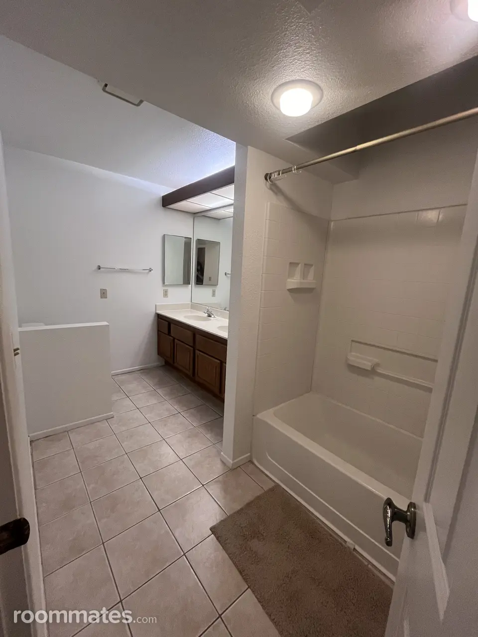 Profile photo 3 of 8