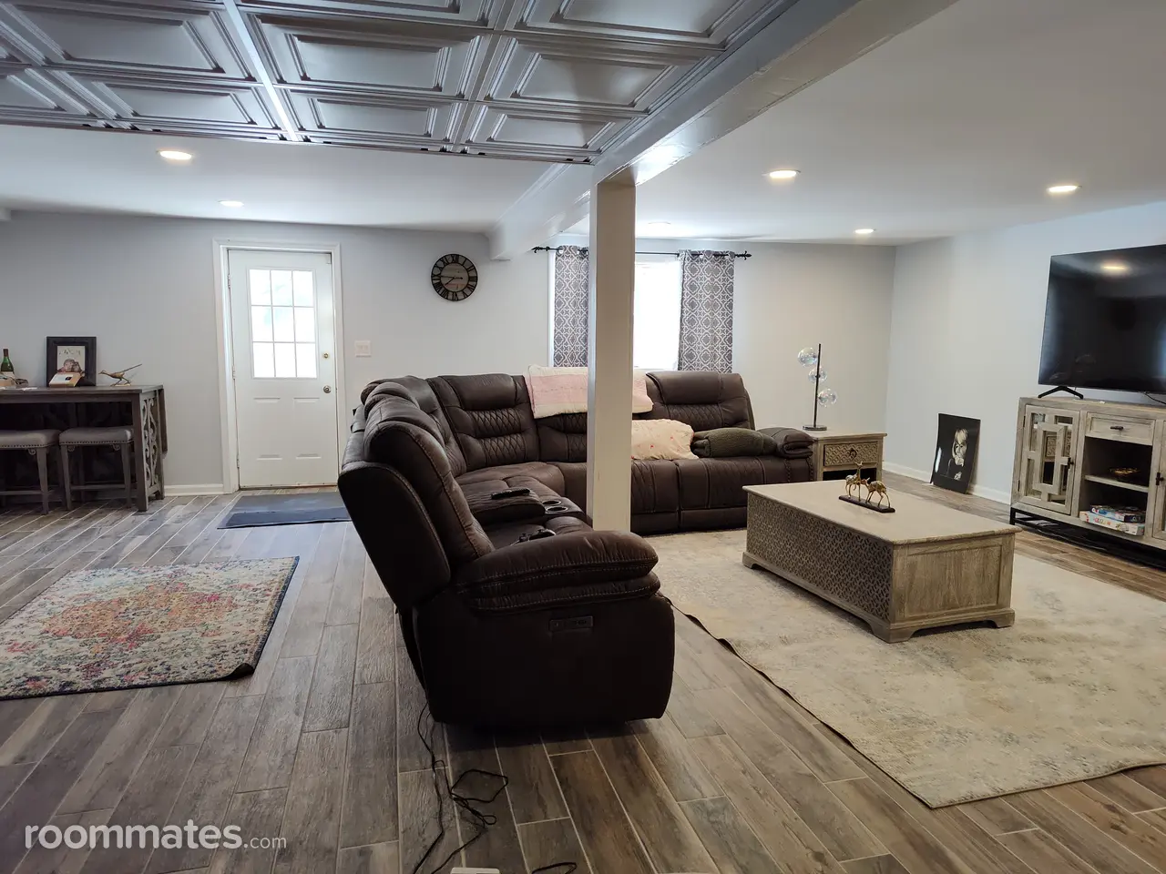 Profile photo 5 of 9