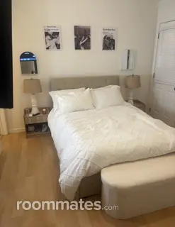 Room for rent in Newport Beach, CA $1800, house