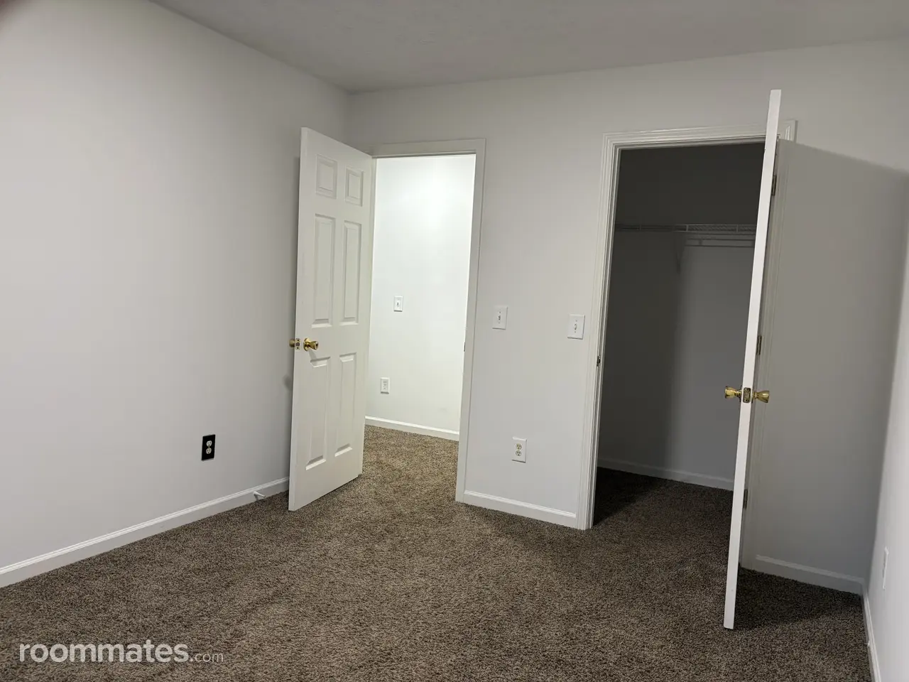 Profile photo 1 of 7