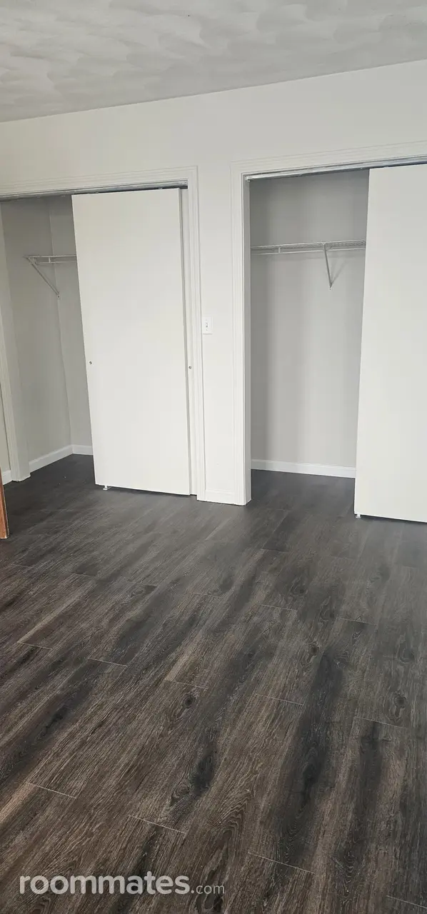 Profile photo 6 of 11