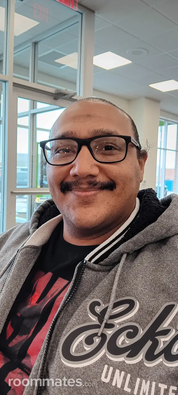 Profile photo 3 of 4