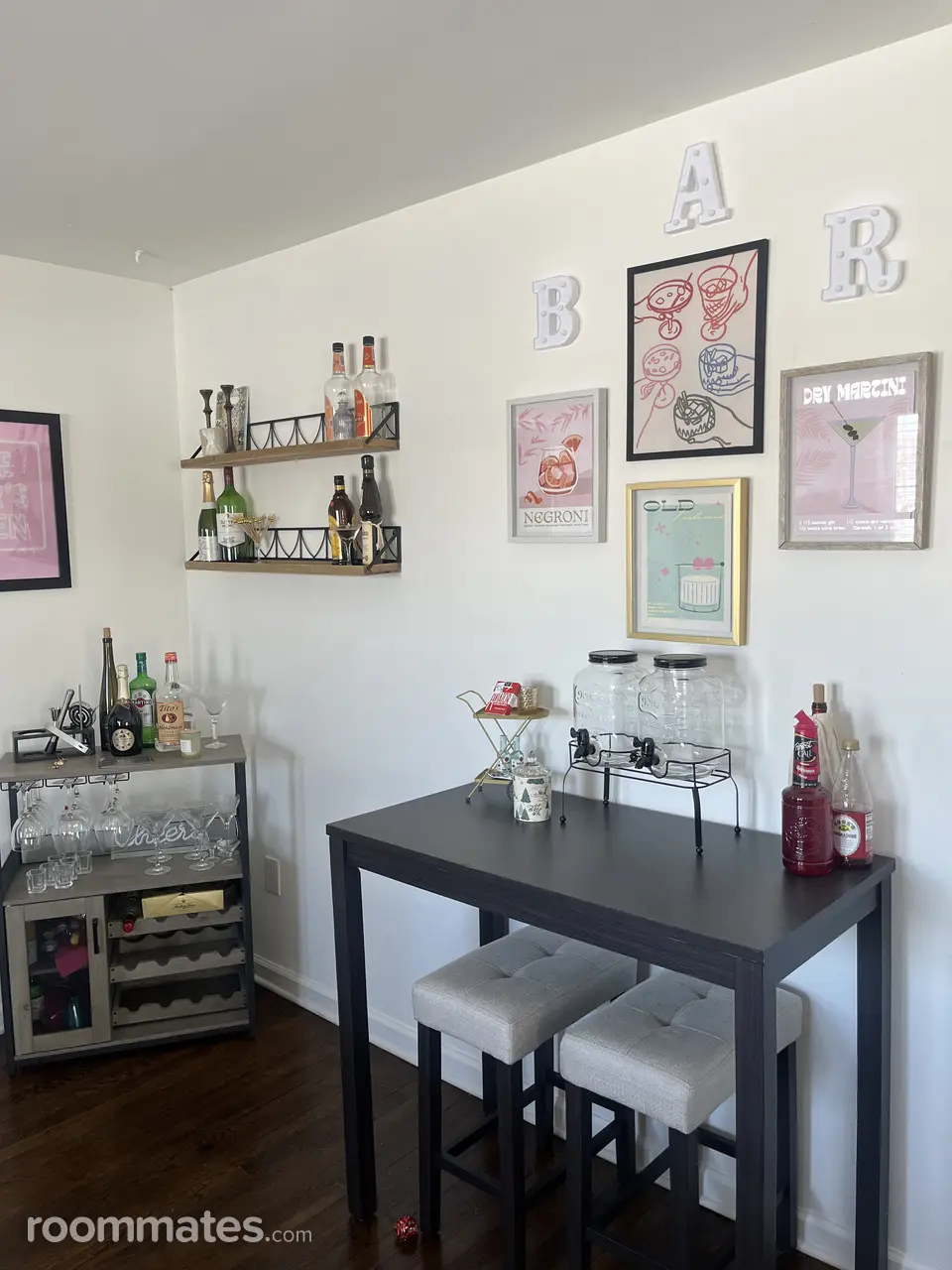 Profile photo 3 of 6