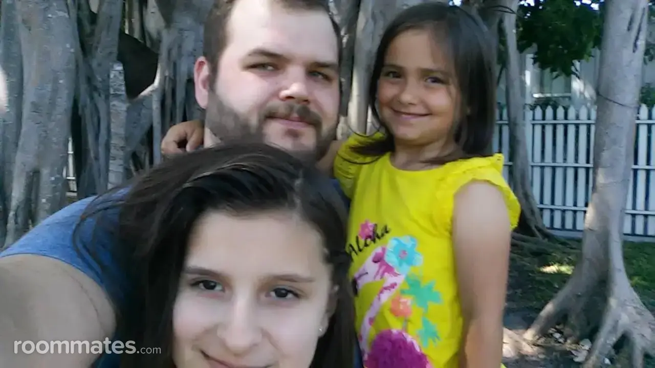 Profile photo 1 of 1