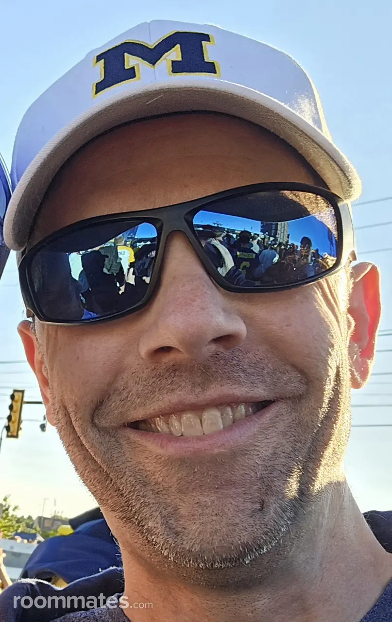 Profile photo 1 of 1