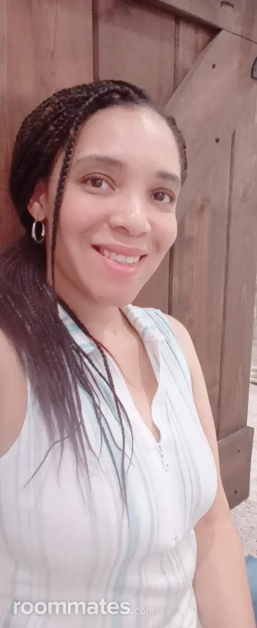 Profile photo 2 of 4