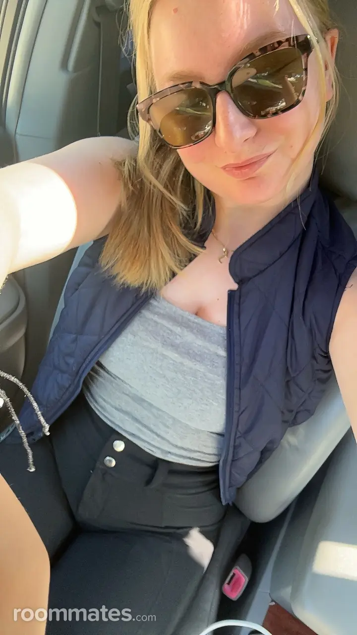 Profile photo 7 of 15