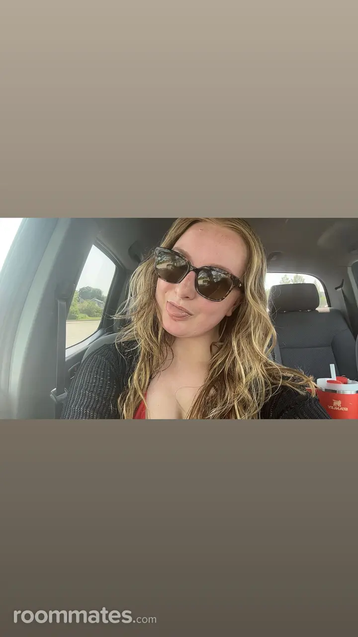 Profile photo 6 of 15