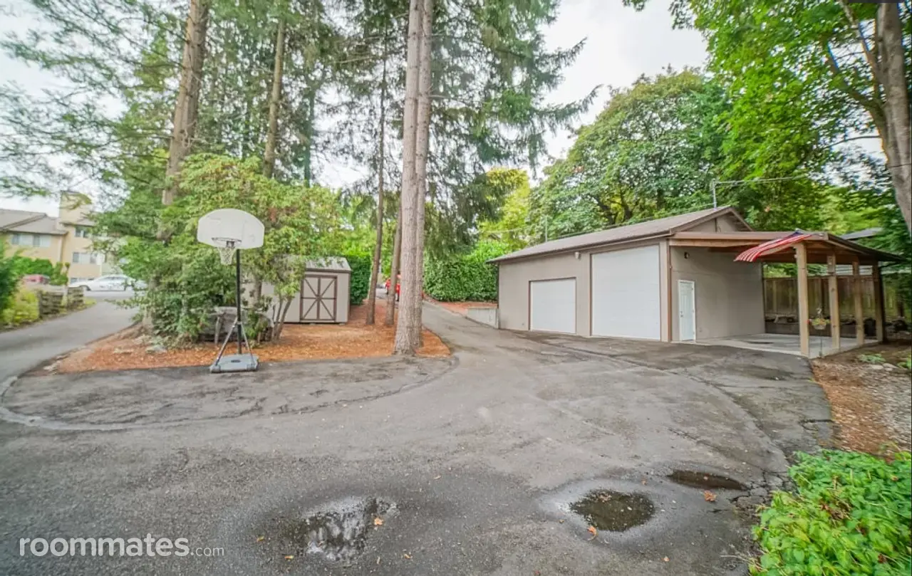 Profile photo 7 of 9