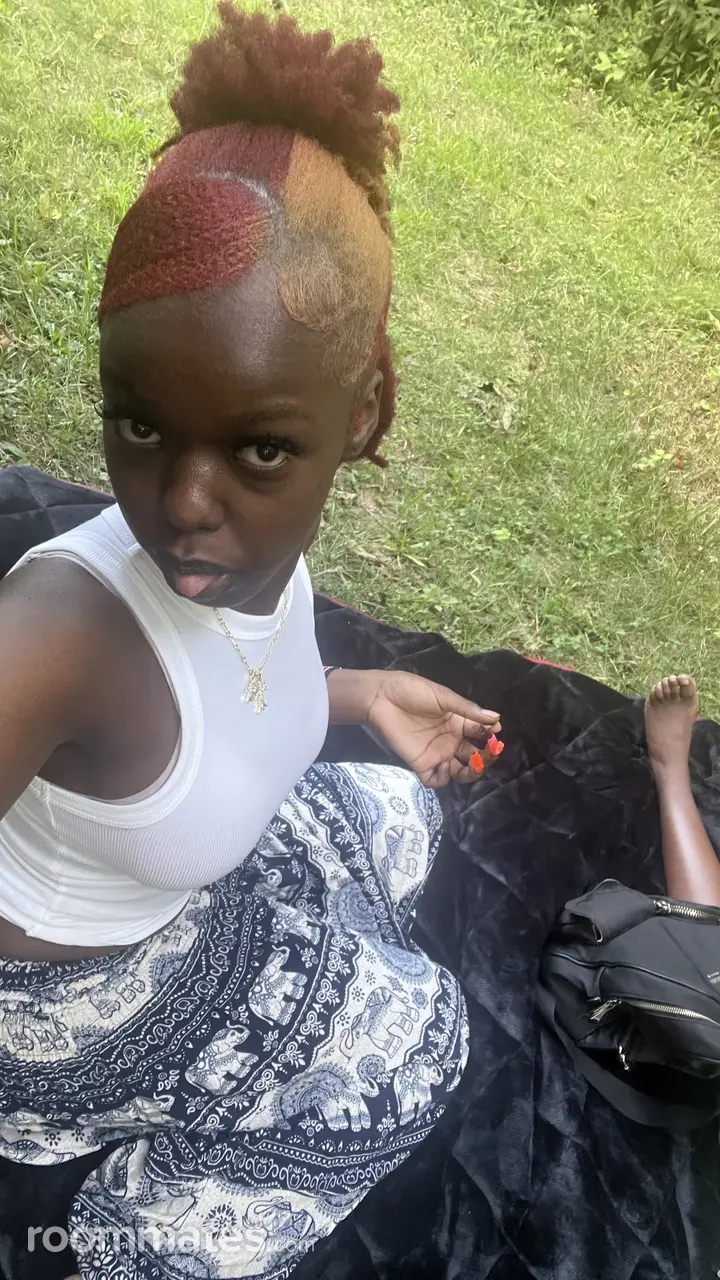 Profile photo 9 of 9