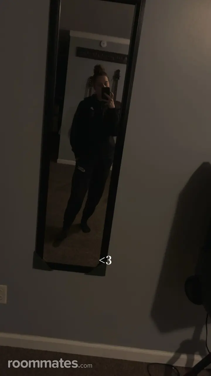 Profile photo 11 of 13