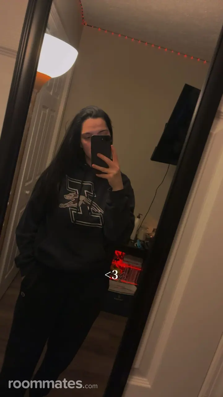 Profile photo 12 of 13