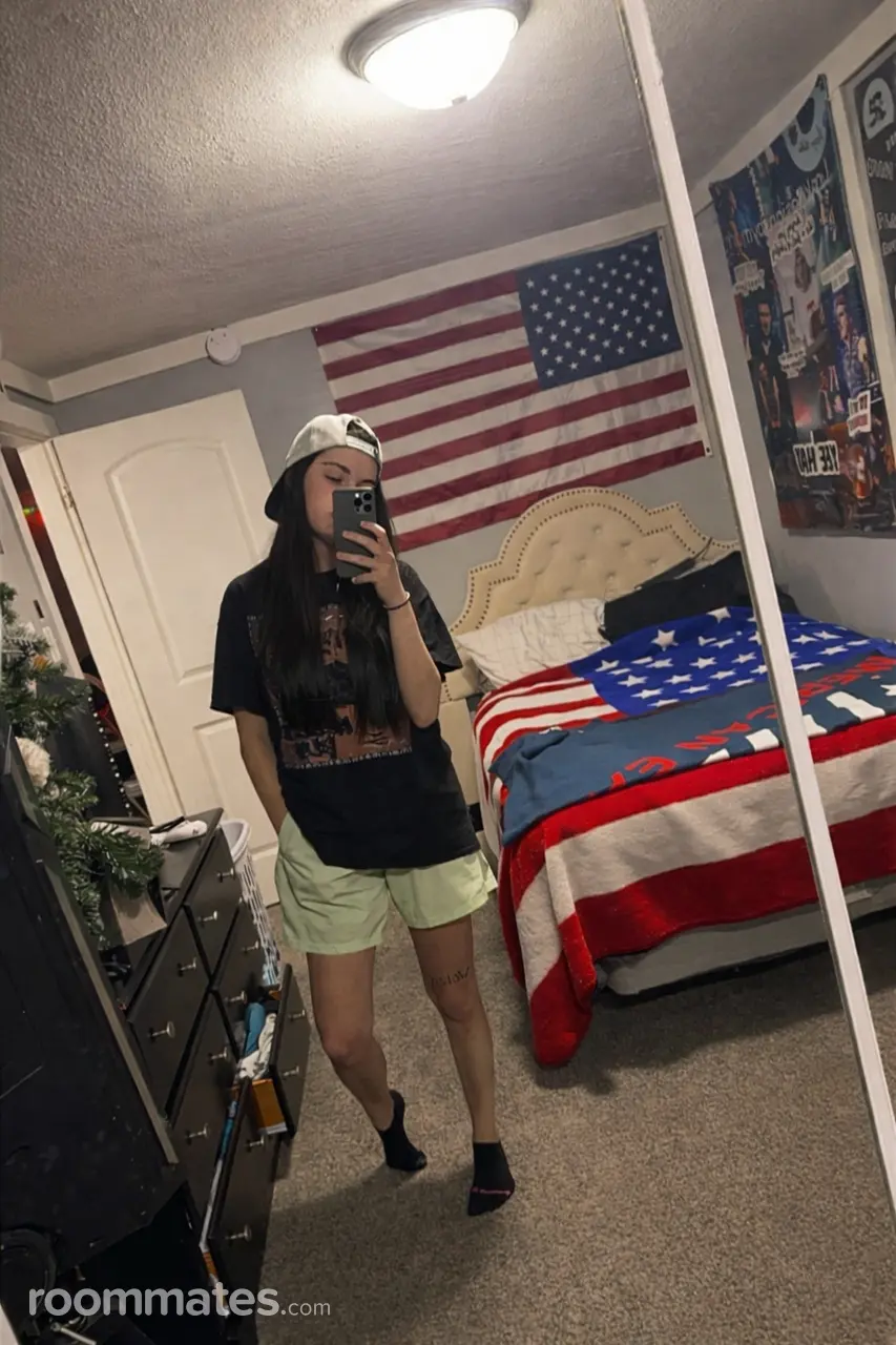 Profile photo 10 of 13