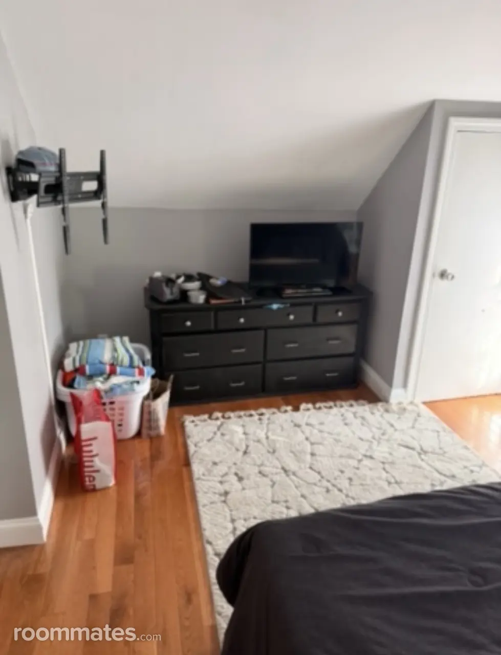 Profile photo 1 of 7