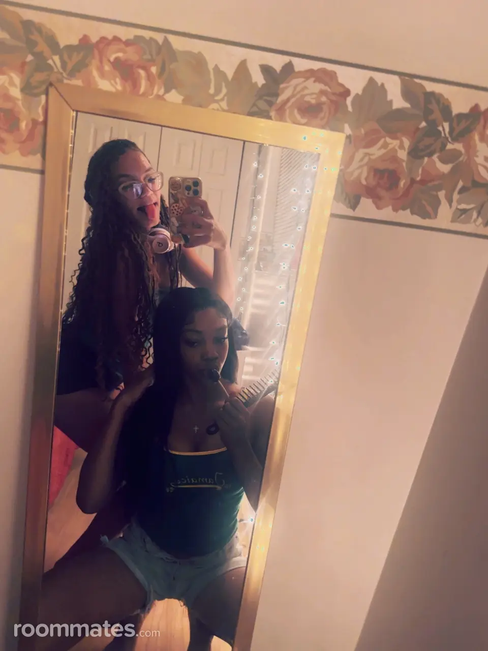 Profile photo 9 of 12