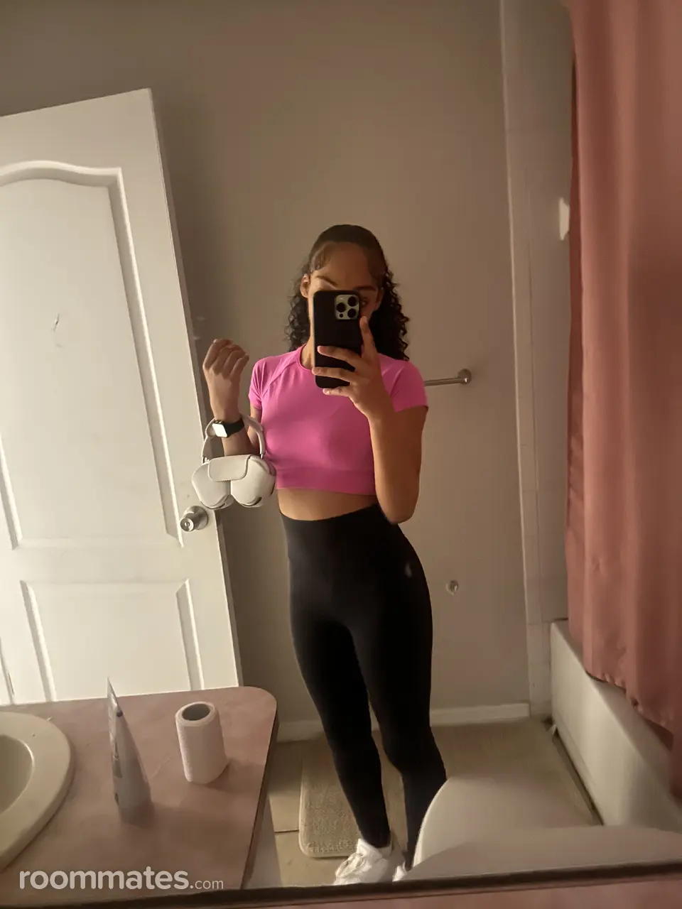 Profile photo 11 of 12