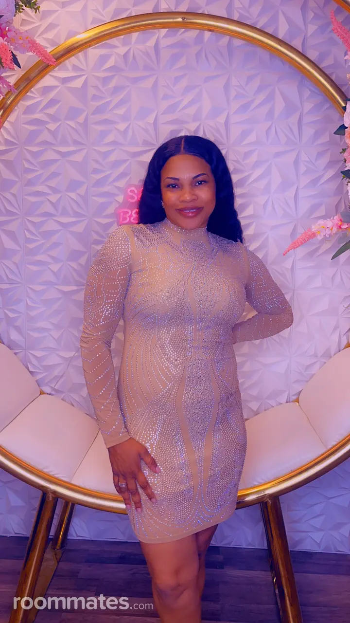 Profile photo 1 of 1