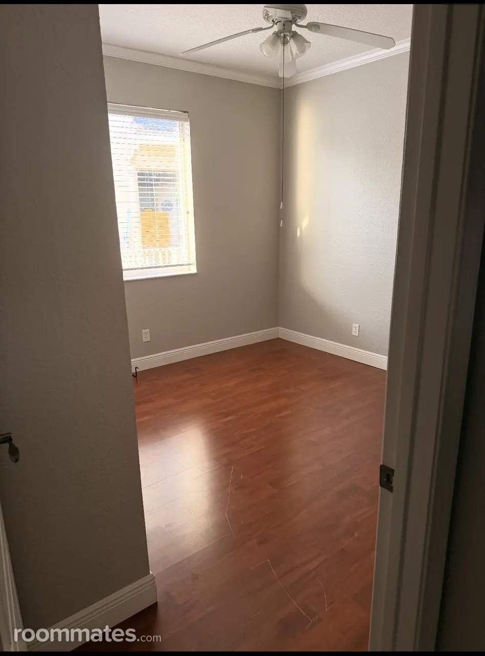 Profile photo 3 of 12