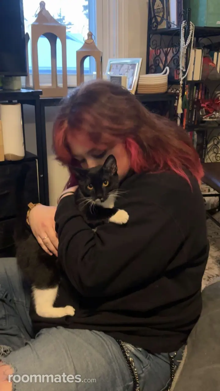 Profile photo 1 of 1