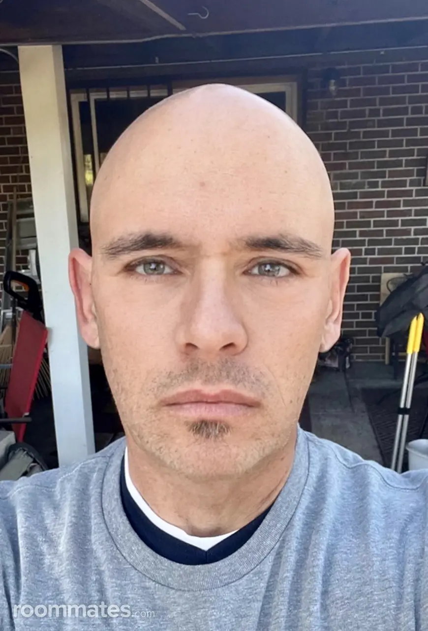 Profile photo 11 of 14