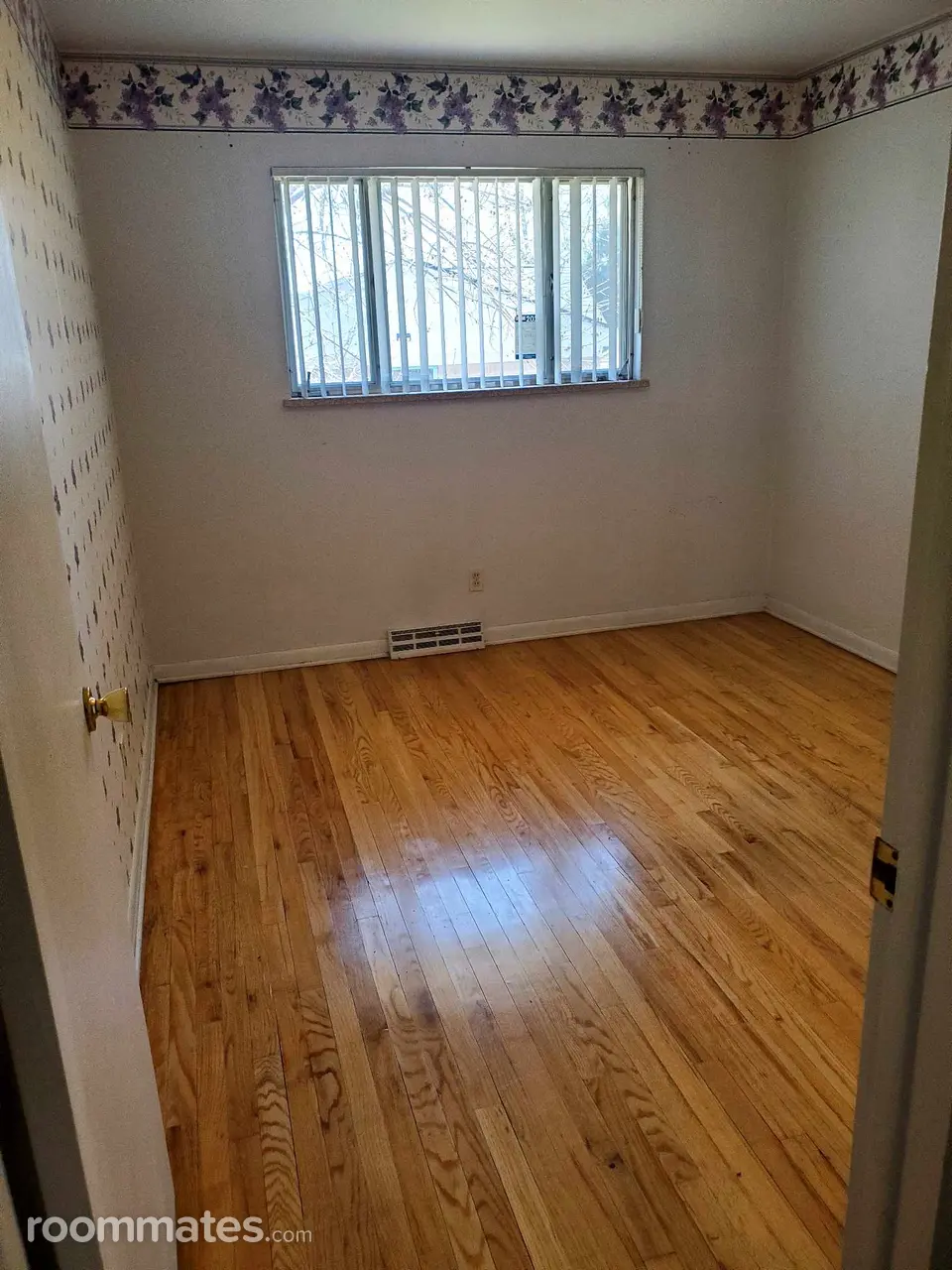 Profile photo 3 of 10