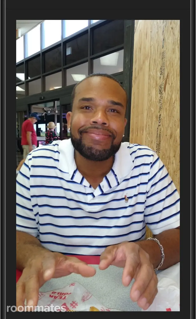 Profile photo 1 of 3