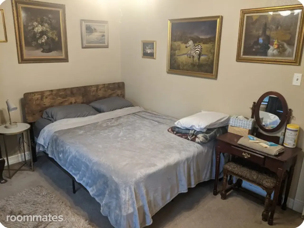 Profile photo 1 of 10