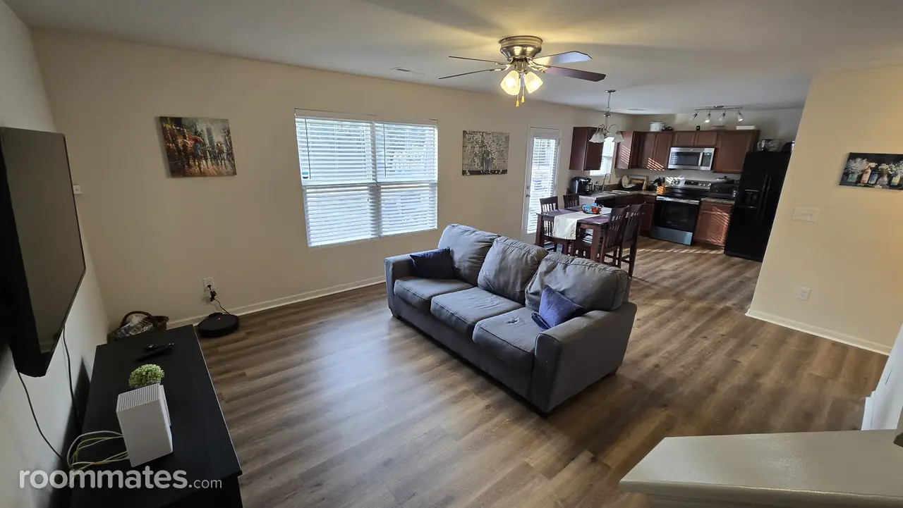 Profile photo 6 of 11