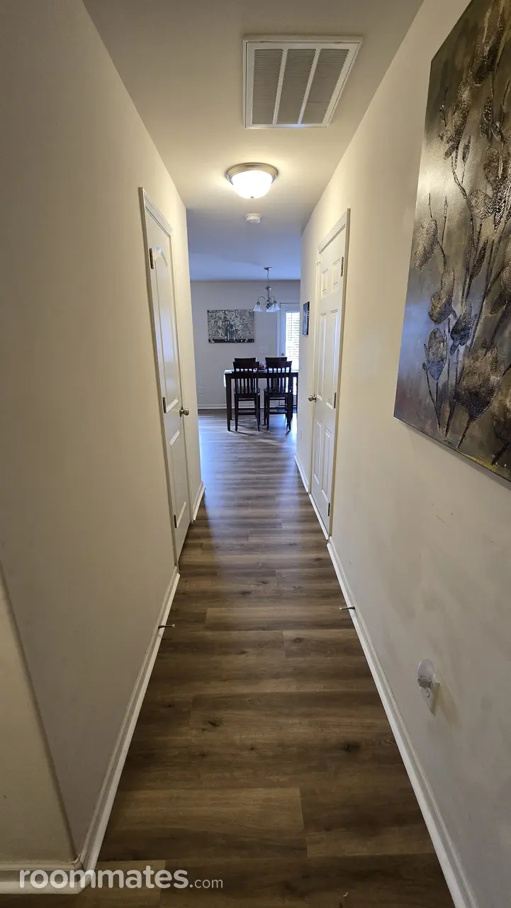 Profile photo 4 of 11