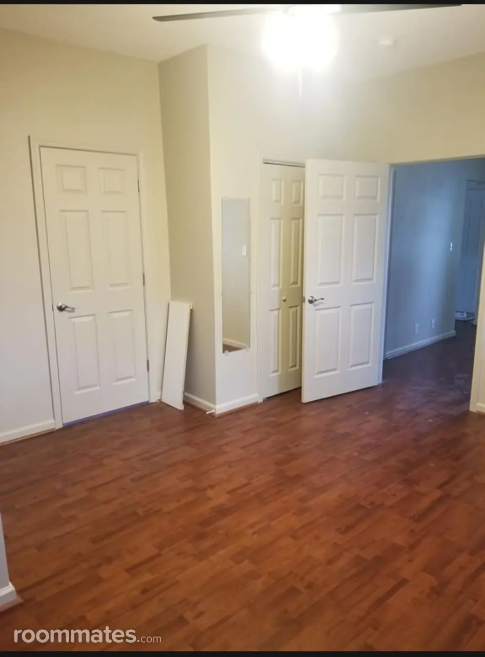 Profile photo 1 of 5