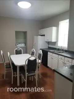 Room for rent in St. Louis, MO $850, house