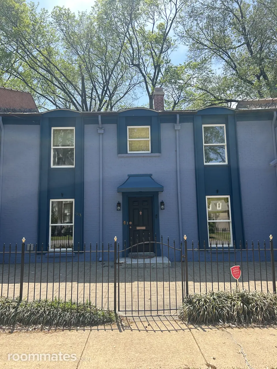 Profile photo 10 of 11