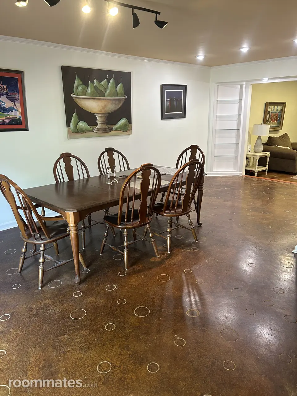 Profile photo 4 of 11