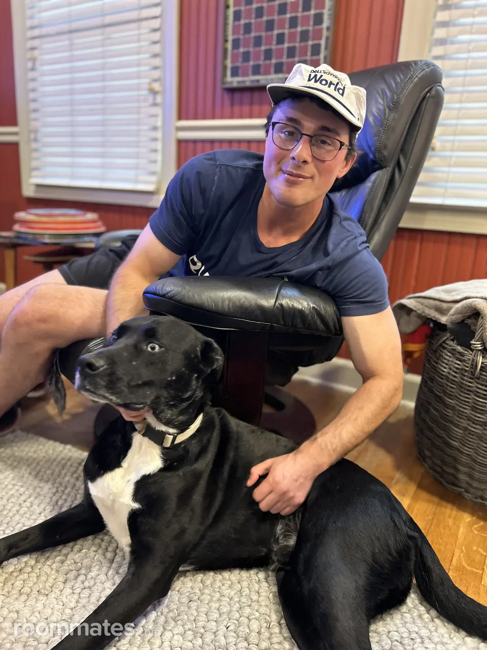 Profile photo 11 of 11