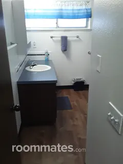 Room for rent in Vancouver, WA $925, house