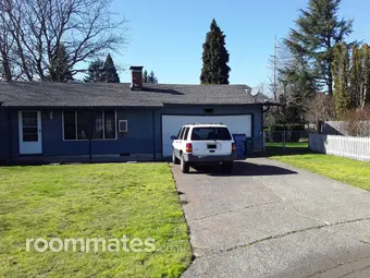 Room for rent in Vancouver, WA $925, house