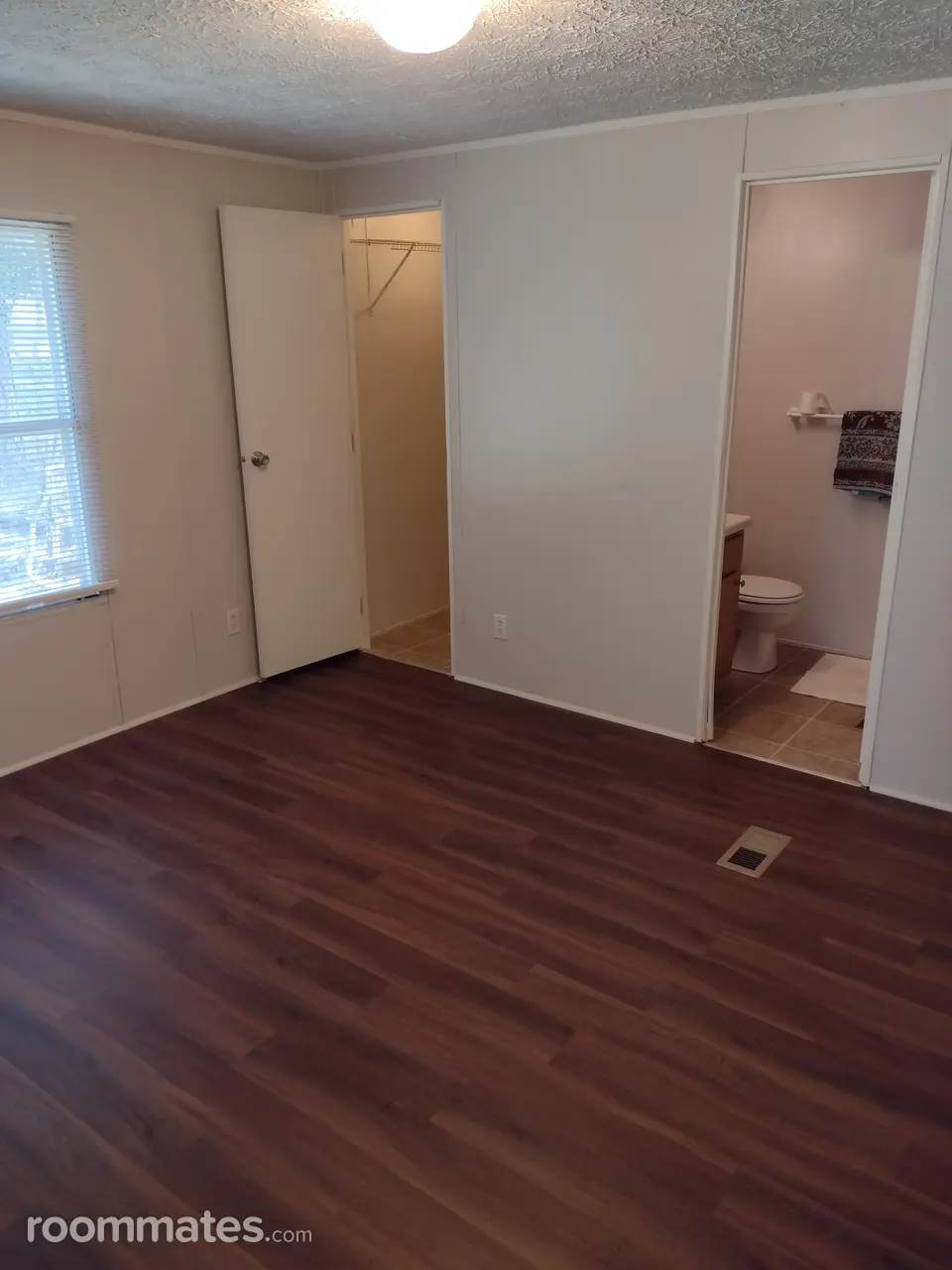 Profile photo 2 of 7