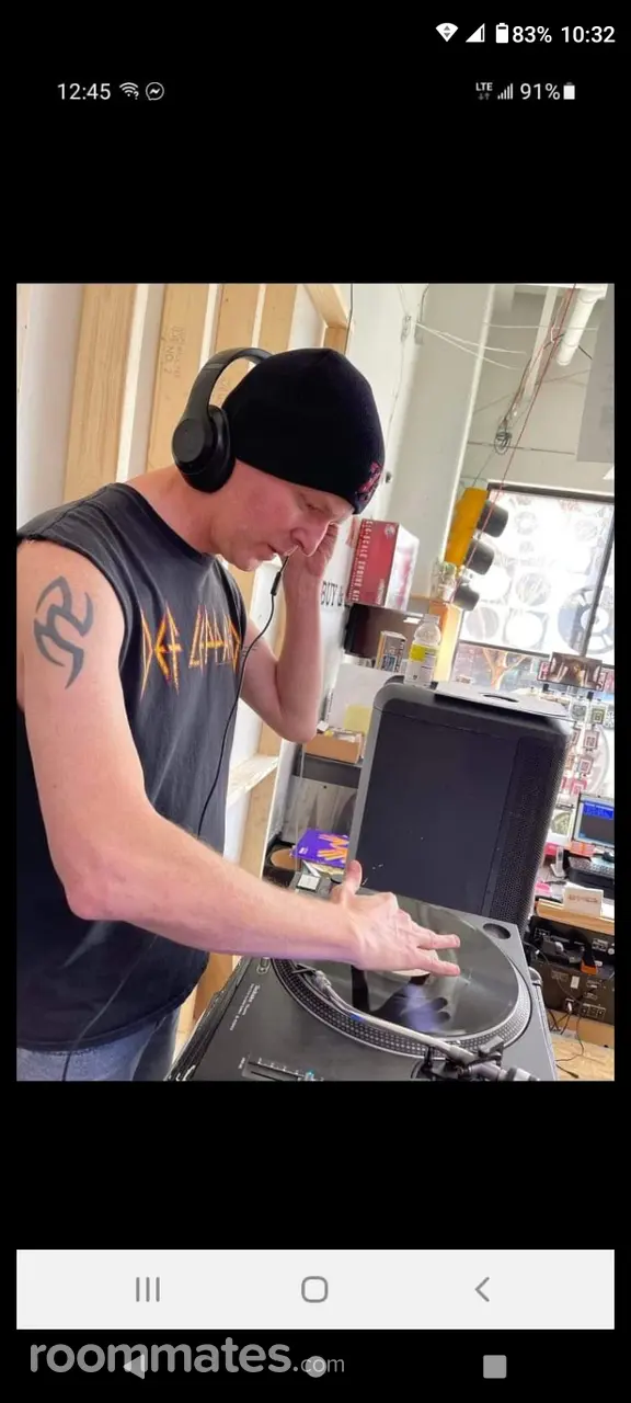 Profile photo 4 of 7