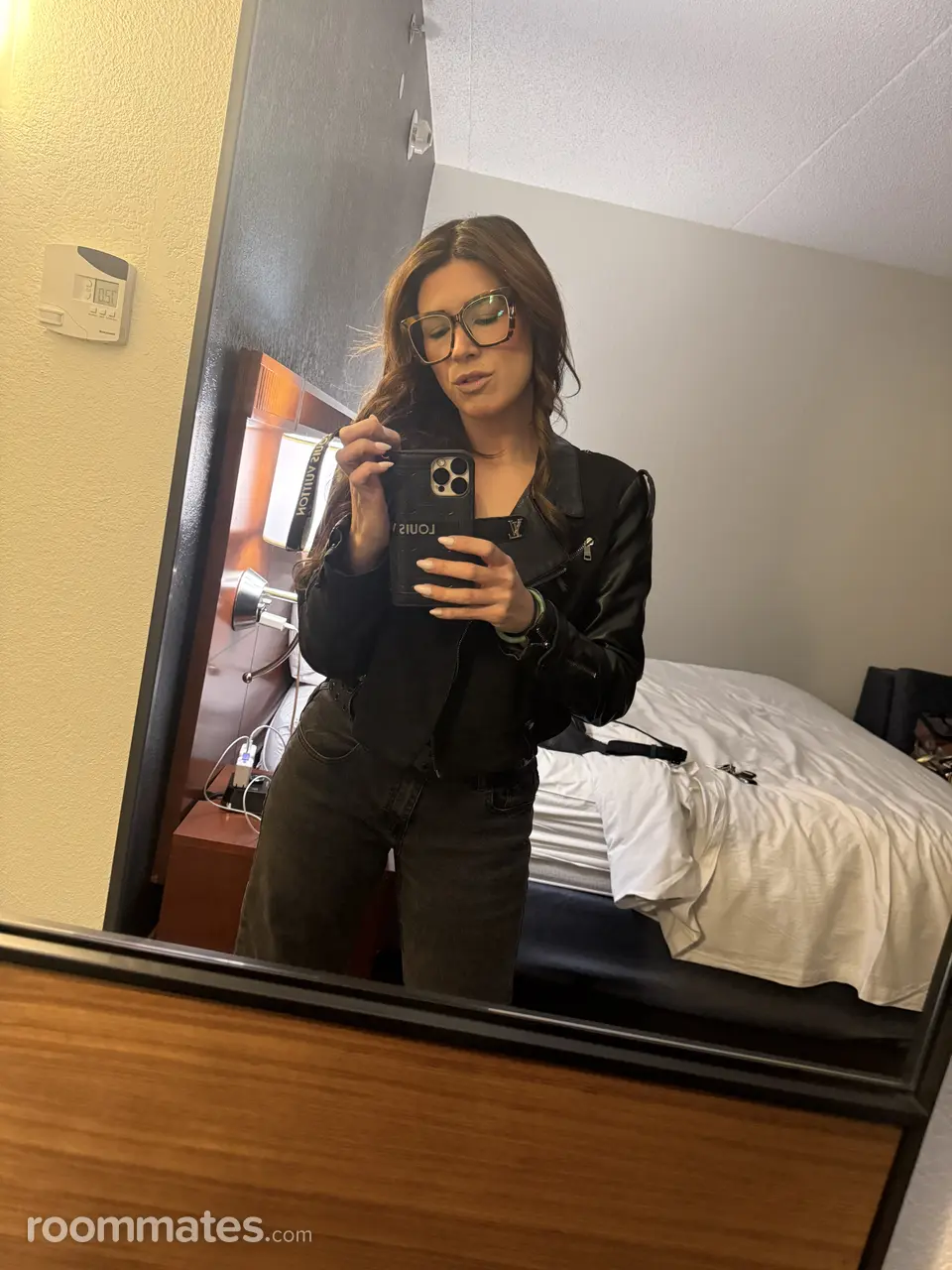 Profile photo 1 of 4