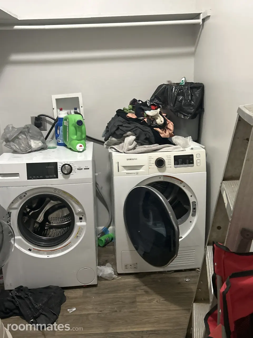 Profile photo 6 of 13